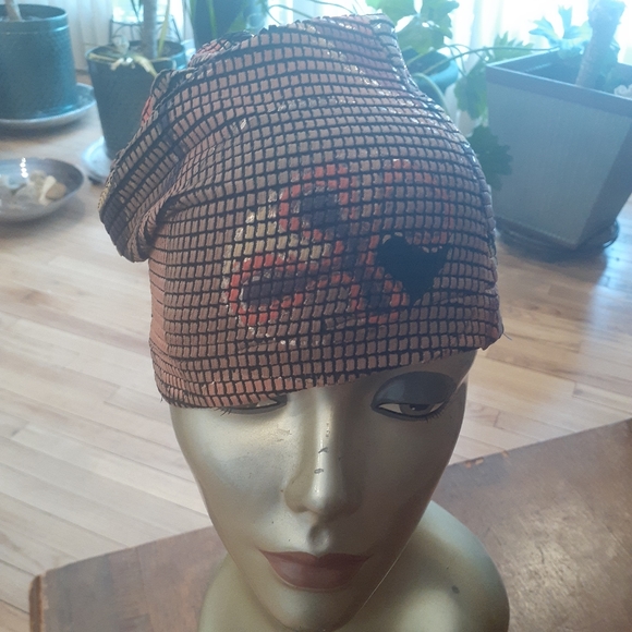 handmade hat - Picture 2 of 2
